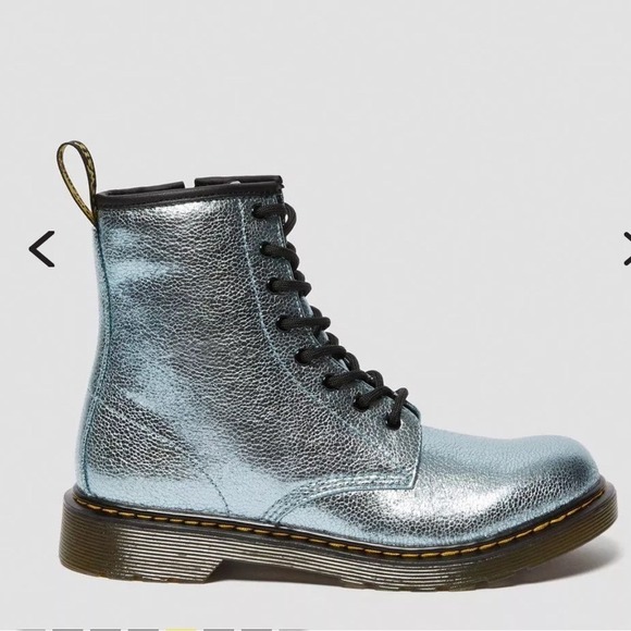 Dr. Martens 1460 youth crinkle metallic lace boot size 3